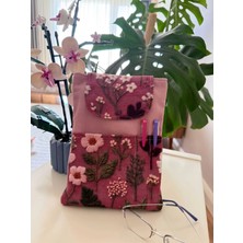 Tadsy Pudra Bahçesi Açık Desenli Kitap Kılıfı Şık ve Koruyucu Cepli Kitap Kılıfı Çok Amaçlı Çanta 19X25 cm