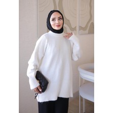 İmaj Butik Beyaz Bisiklet Yaka Oversize Şardon Triko Kazak