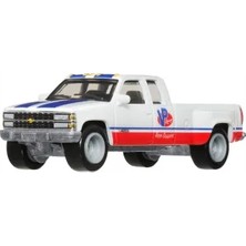 Hot Wheels Team Transport 63 Nova 88 Chevy Silverado 3500 HRV42