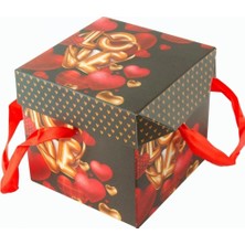 Pileli Store Love Yazılı Simli Kare Hediyelik Kutu 22 cm
