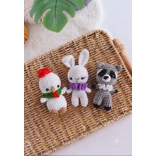 Design By Oykum Amigurumi  Örgü Hayvan Oyuncak Uyku Arkadaşı (Tavşan, Horoz, Rakun)