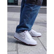 Beyaz Bordo Sneaker Ayakka