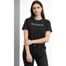Kadın Wafıl Kumaş Tişört Regular Kalıp Bisiklet Yaka Baskılı T-Shirt - Siyah