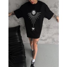 Kadın Bisiklet Yaka Baskılı Oversize  Kısa Kol T-Shirt - Siyah