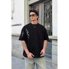 Erkek Kısa Kol Tişört Bisiklet Yaka Yıldırım Baskılı Oversize T-Shirt - Siyah
