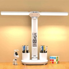 Neva Home Katlanabilir LED Masa Lambası Dijital Ekranlı Saat Tarih Sıcaklık Göstergeli USB 5V 1A 7W Dokunmatik Kontrollü Ayarlanabilir 180° Işık Açılı 2 Kalemlikli Masaüstü Aydınlatma | Ka-71