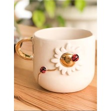 Mythriva Cw Celine's Wonders Papatya Kabartmalı 24 Ayar Altın Dekorlu El Yapımı Mug Daisy Flower 300 ml