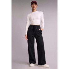 Soft & Basic Kadın Beli Bağcıklı Düz Paça Cepli Rahat Jogger Flare Fit Eşofman Altı