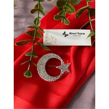 Efeaks Ayyıldız Taşlı Gümüş Renk Broş Ürün Çeliktir Özel Ambalajı ile Gönderim Yapılmaktadır