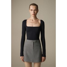 Vatkalı Kare Yaka Uzun Kollu Bodysuit