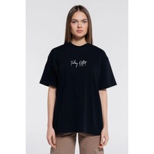 Friday Offset Friday Tee Siyah Kadın %100 Pamuk Ekstra Oversize Bisiklet Yaka Tişört