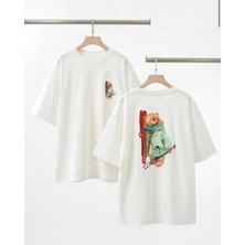Playwear Unisex Beyaz Oversize Pamuk Dağcı Ayı Ön Arka Baskılı Örme T-Shirt