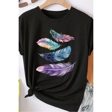Eymora Kadın Siyah T-Shirt Renkli Tüy Desen Boho Baskı