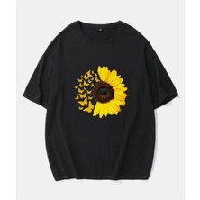 Elvino Bisiklet Yaka Ay Çiçeği Baskılı Oversize Beyaz-Siyah Tshirt