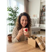Poli & Pera Çiçek Temalı Kupa Bardak - El Yapımı Kişiye Özel Hediye - Sevgiliye Isme Özel Hediye Kupa