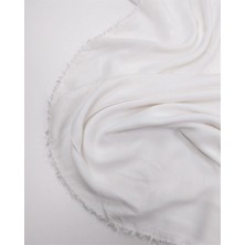 Kumaş Parça Beyaz Kendinden Desenli Ince Viskonlu Dokuma Kumaş Gömleklik & Elbiselik 140X260CM