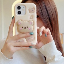 Aksesuarda iPhone 11 Uyumlu 3D Ayıcık Figürlü Telefon Tutuculu ve Standlı Yumuşak Silikon Kılıf