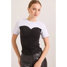 Juuuj Siyah Pamuklu Polyester Karışımlı Bisiklet Yaka Straplez Görünümlü Büzgü Detaylı Premium Bluz