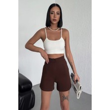Uravas Store Tarz ve Rahatlığı Bir Arada Sunan Yüksek Bel Esnek Likralı Krep Şort Kahverengi ( Lisinya )