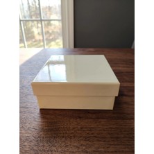 Glarus Atölye Krem Renk 14X14X6 cm Hediye Kutusu – Şık ve Dayanıklı Hediye Kutusu