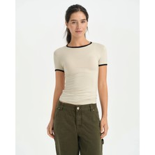 Ayma Active Krema Kadın EcoVero™ Viskoz Bisiklet Yakalı Kısa Kollu Kontrast Biyeli T-Shirt