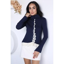 Gülseli Kadın Dantel Detaylı Ön Düğmeli Triko Bluz P-00023155