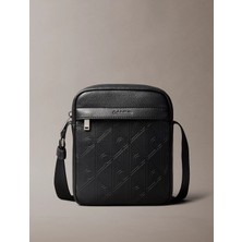 Calvin Klein Calvın Kleın Kadın Marka Logolu Günlük Kullanıma Uygun Siyah Omuz Çantası LV04D3562G Ub1