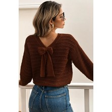 Gülseli Kadın Sırt Fiyonklu Triko Bluz P-00022427
