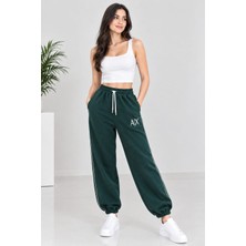 Şık ve Mutlu Zümrüt Yeşili  Lastik  Paça Fitted Eşofman Altı
