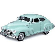 Maisto 1/25 1948 Chevrolet Fleetline Aerosedan Açık Yeşil 32921-01