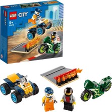 LEGO® City 60255 Gösteri Ekibi 62 Parça Şehir Temalı Hediye Seti