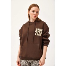 Juuuj Kahverengi Pamuklu Karışımlı Kapüşonlu Yaka Oversize Kanguru Cepli Uzun Kollu Sweatshirt