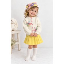 Meriç Bebe Kız Bebek Çocuk 4\'lü Triko Takım Çiçek Süslemeli Hırka Pileli Etek Bandana Çorap