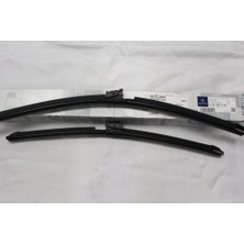 Valeo Silecek Süpürgesı Ön Takım 650 / 550 mm Isıtmalı Cam Mercedes R231 Sl-Serısı Bm 2012- (Oem No: A2318201045)