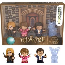 Die Grup Fisher-Price Little People Collector™ Harry Potter ve Zümrüdüanka Yoldaşlığı™ Little People Collector Harry Potter ve Zümrüdüanka Yoldaşlığı Özel Seri Seti ve 4 Figür JDG32