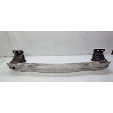 BSG Audi A3 2008-2013 Tampon Demiri Ön (Oem NO:8P0807113F)