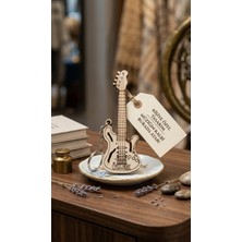 Pongee Kişiye Özel Isimli Ahşap Mdf Anahtarlık - Isme Özel Enstrüman Tasarımlı Hediyelik Gitar
