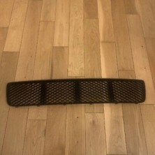 TŞT Volkswagen Polo 2000-2001 Tampon Panjuru Ön Orta (Oem NO:6N0853677F)