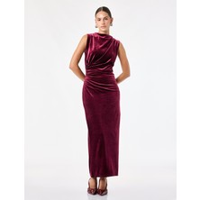 Koton Slim Fit Bodycon Drapeli Hafif Dik Yaka Yırtmaçlı Kolsuz Midi Boy Kadife Elbise