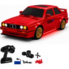 Happy Trend Kumandalı Retro Drift Arabası Retro Efsane Kasa 30 Km/h Sürat Yapabilen 4x4 Şarjlı Hız Ayarlı LED Işıklı 7 Farklı Renk 2 Farklı Mod (Kırmızı)