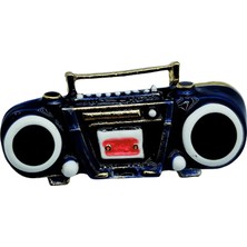 BB Bi Butik Shop Retro Lacivert Boombox Radyo Tasarım Broş – Vintage Müzik Severler Için Şık Aksesuar