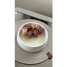 My Elfa Inci ve Çiçek Süslemeli Dekoratif Yuvarlak Kasede Özel Yapım Soya Wax Mum