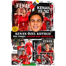 Parodi Yayınları Kenan Yıldız Futbolcu Kitabı Özel Kutulu Hediye Seti - Bileklik, 3D Biblo, Maske, Maç Kornası, Anahtarlık, 2 Dev Poster, 10 Kart, 2 Sticker, Defter ve Silgi Hediyeli