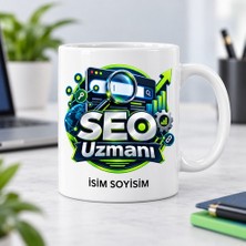 Seo Uzmanı Kupa Bardak Büyüteç Arama Ekranı ve Grafik Desenli