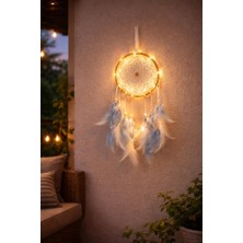LED Işıklı Düş Kapanı Duvar Süsü – Mavi Beyaz Tüylü Makrome Rüya Kapanı – Bohem Yatak Odası &amp; Teras