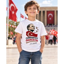 Alfa Tshirt Atatürk’ün Izinde Örgü – 29 Ekim Cumhuriyet Bayramı Dtg Baskılı Beyaz Tişört