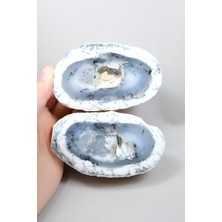 Healcrystal Büyük Cilalı Mavi Merlinite Jeyot Çifti - Yarı Saydam Buz Mavisi Çekirdek ile Beyaz Hâlo ve Kuvars Boşluğu, 652G