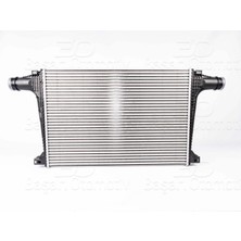 Audi Q7 2015 Sonrası Turbo Radyatörü (Intercooler) 688X474X32