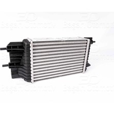 Nissan Juke 2010-2019 ve Pulsar 2014 Sonrası Uyumlu Turbo Radyatörü (Intercooler)