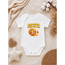Perfect Mega Store Babasının Dişi Aslanı Baskılı Kız Bebek Zıbını – Aslan Temalı Sevimli Bebek Body